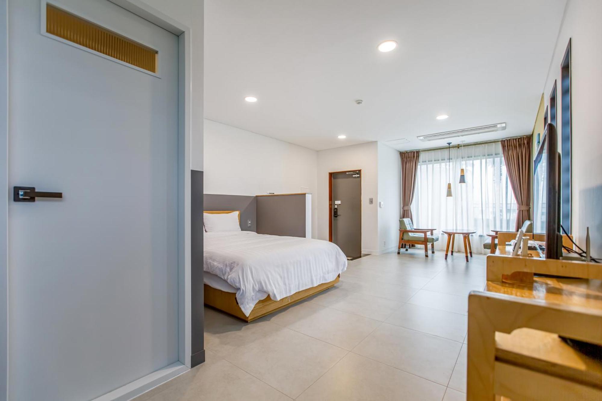 Lunamar Pension Jeju Exteriör bild
